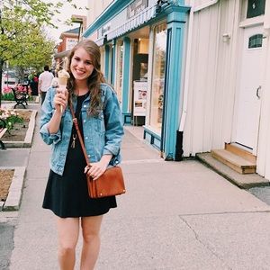 Meet your Posher, Ellie